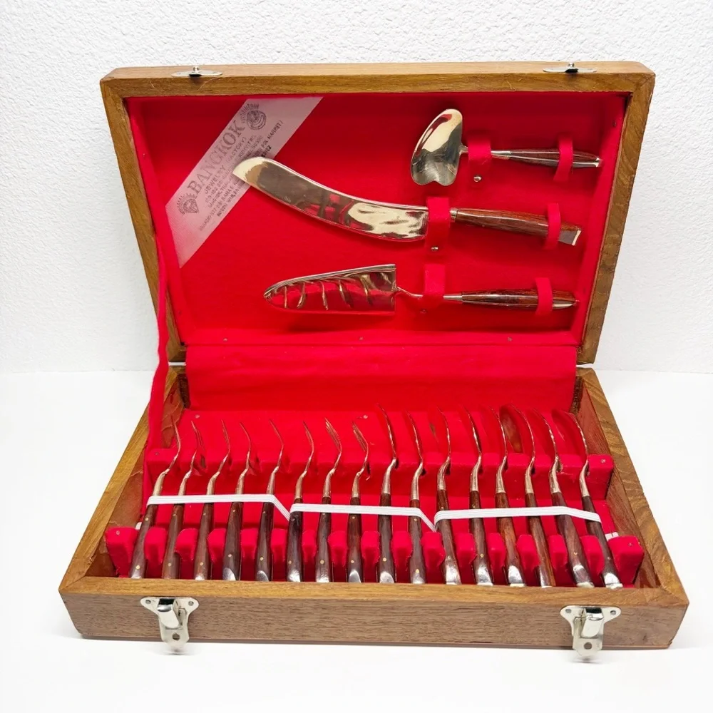 Vintage Bangkok Jewelry Factory Gold Tone Wood Handle Hor D’oeuvres Flatware Set